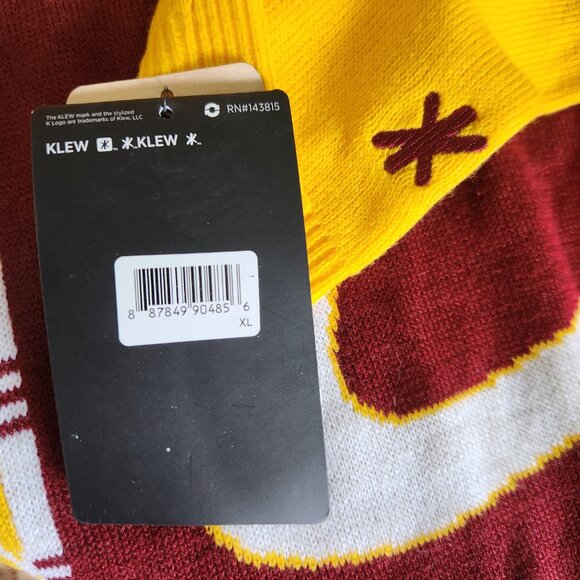 Cleveland Cavaliers Sweater Size XL NBA Christmas Knit Red Blue Snowflakes NWT - Picture 9 of 9